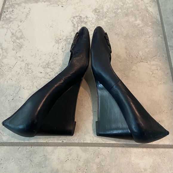 Tory Burch Wedge - Picture 2 of 5
